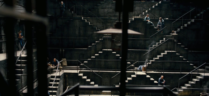 Illustration for article titled We break down the new Dark Knight Rises trailer, screencap by screencap